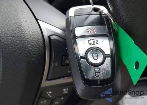 2018 Ford Fusion Hybrid S z USA, uszkodzony, nr VIN 3FA6P0UU1JR101042